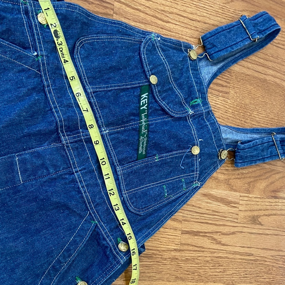KEY Overalls Denim Bib cut off Jumper in Dark Blue - Picture 3 of 10